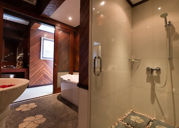 Hotel Airis Luxury &